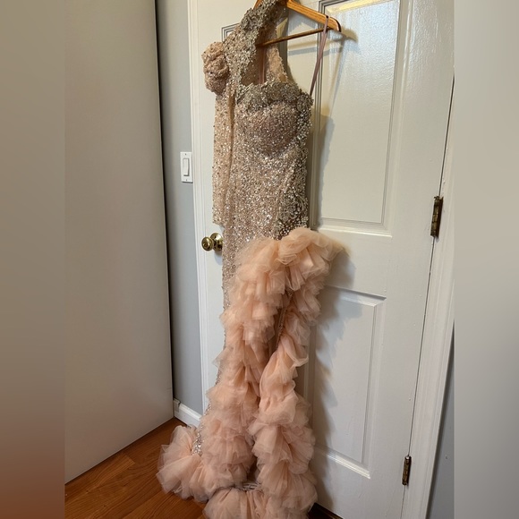 Elegant Engagement/ Prom dress - Picture 8 of 8